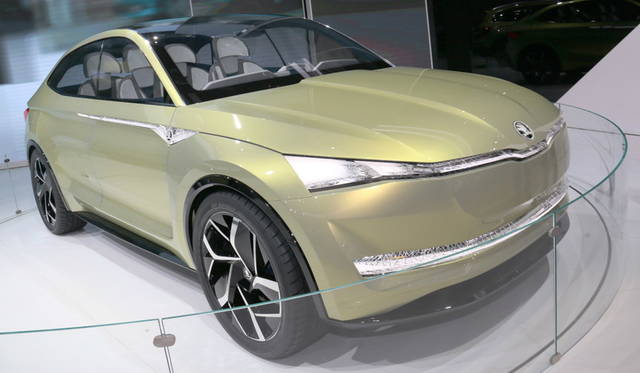 <strong>Skoda Vision-E｜シュコダ ビジョンE</strong><br>レベル3（緊急時のみドライバーが対応）の自動運転を搭載したEVコンセプト。