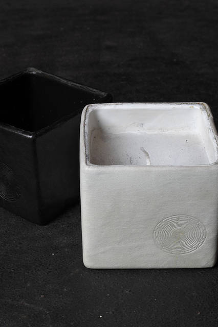 アロマキャンドル。各5500円（税別）。