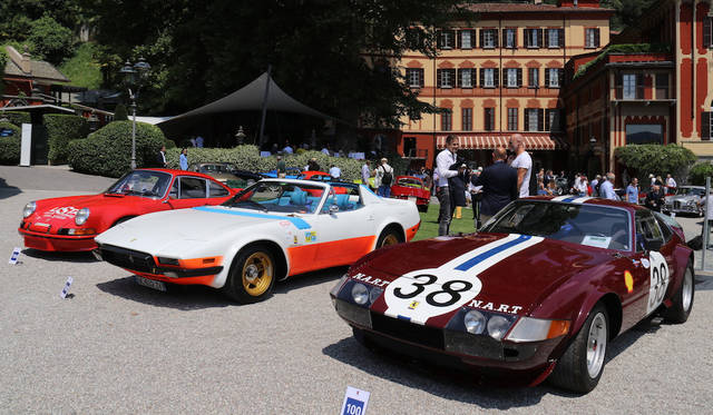 (from right) Ferrari 365GTB/4 Competizione  1970, Ferrari 365GTB/4 Spyder N.A.R.T. 1972 and Porsche 911 Carrera RSR｜フェラーリ 365GTB/4 コンペティツィオーネ（1970年）、フェラーリ 365GTB/4 スパイダー N.A.R.T（1972年）、ポルシェ911カレラRSR
