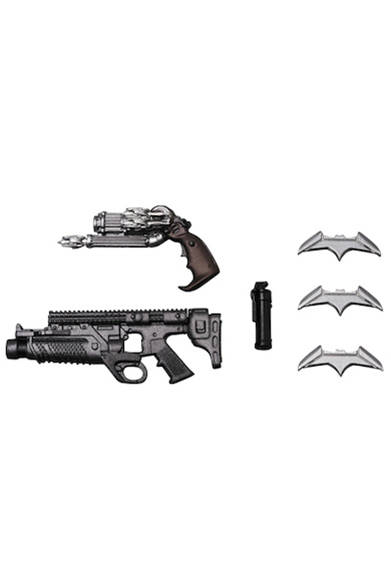 <strong>MAFEX BATMAN</strong>全高約160mm。別表情の頭部パーツ、各種手首パーツ、グラップネルガン、バットラング、可動式フィギュアスタンド付き。原型製作／PERFECT-STUDIO。6800円（税別）。2018年1月発売予定。 ※監修中のサンプルを撮影しているため、発売商品とは一部異なる場合があります。 JUSTICE LEAGUE and related characters and elements © & ™ DC Comics. Warner Bros. Entertainment Inc. (s17)