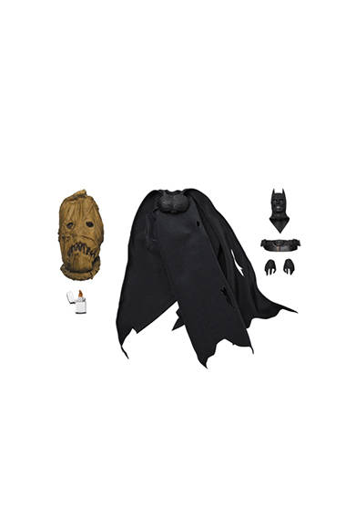 01_MAFEX-SCARECROW_0284 「バットマン ビギンズ」より、「スケアクロウ」が登場。素顔の頭部パーツ、各種手首パーツ、着脱後のマスク、ライター、別売のMAFEXバットマンをDEMON BATMANに組み換えられるボーナスパーツ、可動式フィギュアスタンドが付属。全高約160mm。頭部原型製作/島崎恭一。パーツ原型製作/PERFECT-STUDIO。6800円(税別)。2018年5月発売予定。<br />※監修中のサンプルを撮影しているため、発売商品とは一部異なる場合があります。<br />BATMAN BEGINS and all related characters and elements © & ™ DC Comics and Warner Bros. Entertainment Inc. (s17)