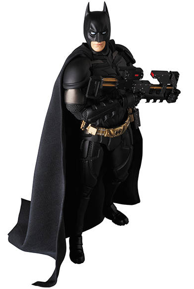 MAFEX BATMAN Ver.3.0 「ダークナイト ライジング」より、バットマンが登場。全高約160mm。各種手首パーツ、グラップネルガン、ボムガン、E.M.P.ブラスター、バットラング、可動式フィギュアスタンド付き。頭部原型製作/島崎恭一。パーツ原型製作/PERFECT-STUDIO。衣装製作/のだゆみこ(創ing)。6800円(税別)。2018年3月発売予定。<br />※監修中のサンプルを撮影しているため、発売商品とは一部異なる場合があります。<br />BATMAN BEGINS, THE DARK KNIGHT, THE DARK KNIGHT RISES and all related characters and elements © & ™ DC Comics and Warner Bros. Entertainment Inc. (s17)
