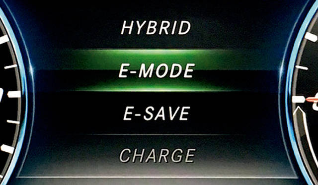 E-MODE選択時のディスプレイ表示