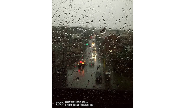 <作例3> ISO：3,200 シャッタースピード：1/1000s 絞り値：1.8 EV：0 焦点距離：47mm（35mmの焦点距離フィルムと同等）