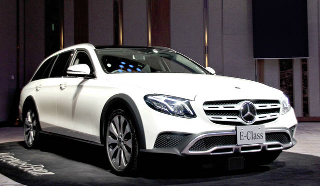 サプライズとして登場した「Eクラス オールテレイン」。日本での発売等は未定