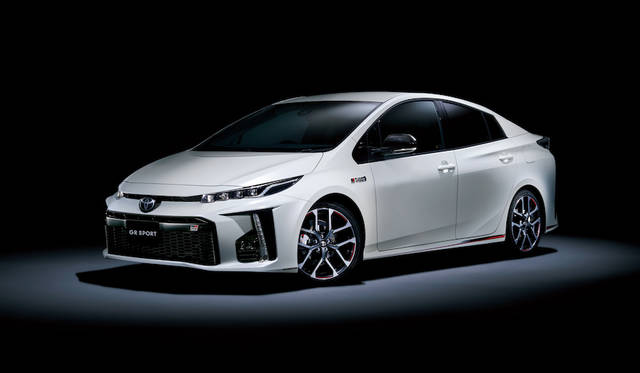 トヨタ GR|Toyota GR048 PRIUS PHV GR SPORT