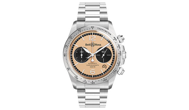 <strong>Bellytanker｜ベリータンカー</strong><br>Ref.｜BRV294-BT-ST/SCA、ムーブメント｜自動巻き（Cal.BR-CAL.301）、防水｜100m、ケース素材｜SSケース径｜41mmストラップ素材｜ダークブラウンカーフ（左）、SS（右）、価格｜ともに54万円（税別）