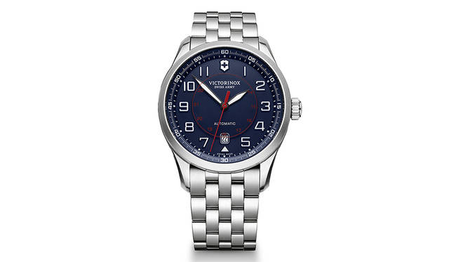 <p><strong>エアボスメカニカルリミテッドエディション</strong><br>ムーブメント｜自動巻き、ケース素材｜SS、ケース径｜42 mm、ストラップ素材｜SS、防水｜10気圧価格｜15万円　※税別、限定数｜250本、スペシャルボックス入り</p>