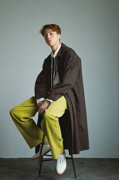 コート 6万9000円（税別）