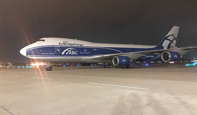 成田空港へ到着