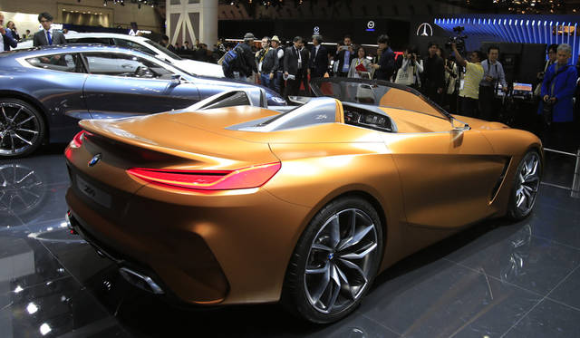 Phorographs by ARAKAWA Masayuki