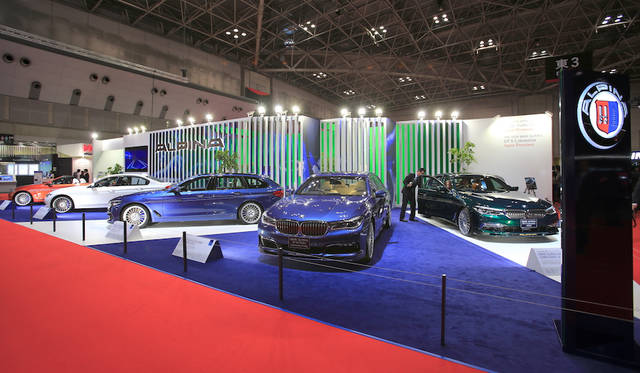 Phorographs by ARAKAWA Masayuki