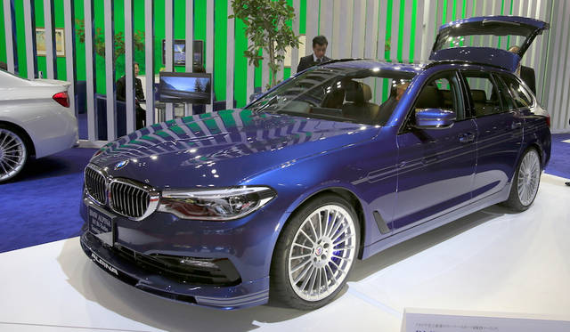 Phorographs by ARAKAWA Masayuki