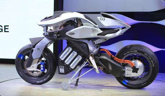 Phorographs by ARAKAWA Masayuki