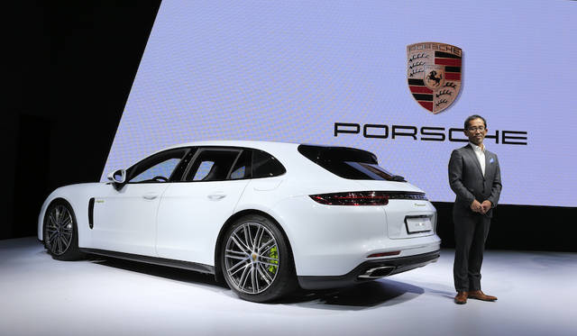  ポルシェAGエクステリアデザイナー 山下周一氏