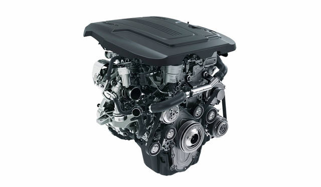 ガソリン仕様の直列4気筒DOHC 2.0リッターターボエンジン