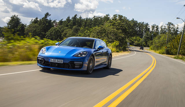 sapphire blue metallic