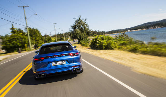 sapphire blue metallic