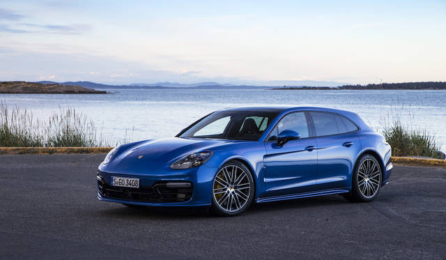 sapphire blue metallic