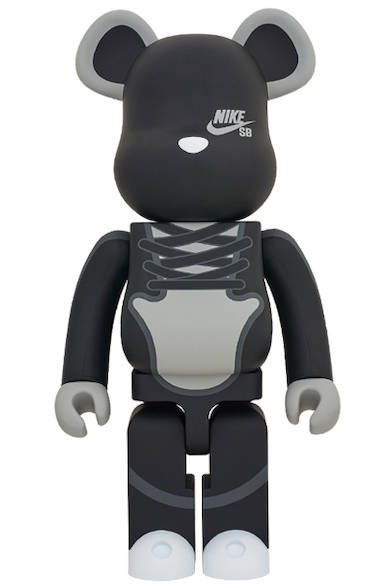 BE@RBRICK NIKE SB BLACK 1000％