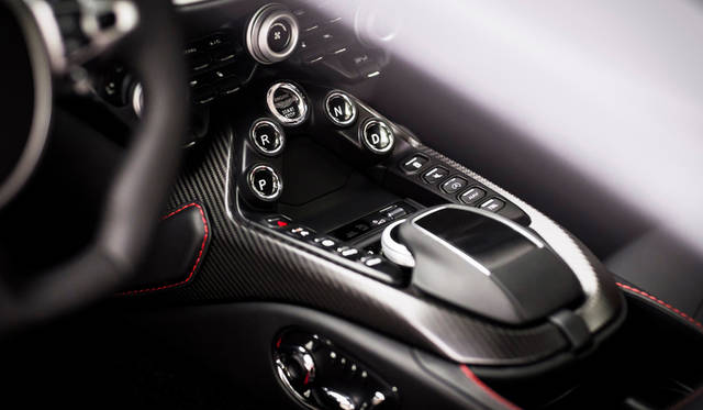 astonmartin-vantage_62
