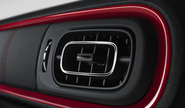 Photographs by Peugeot Citroen Japon