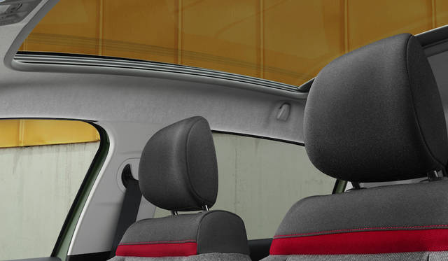 Photographs by Peugeot Citroen Japon