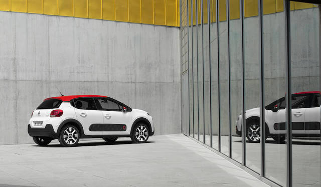 Photographs by Peugeot Citroen Japon