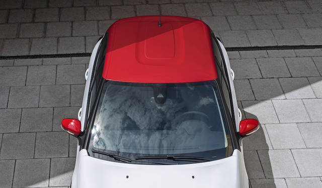 Photographs by Peugeot Citroen Japon