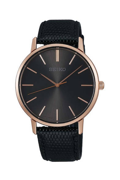 <strong>セイコー ゴールドフェザー デザイン復刻モデル＜ナノ・ユニバース エクスクルーシブ＞</strong><br><br>  Ref.｜SCXP092<br> ムーブメント｜クオーツ（Cal.7N01）<br> ケース素材｜SS<br> ケース径｜38mm<br> ストラップ素材｜カーフ（リザード調／ブラック）<br> ダイアル｜ダークグレー<br> 防水｜3気圧<br> 価格｜2万2000円（税別）<br> 限定数｜各300本<br>