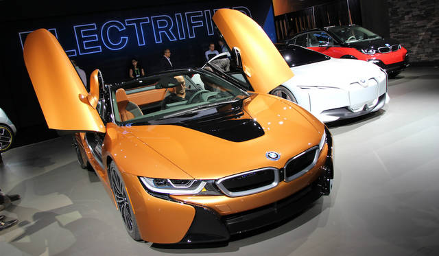 ロサンゼルス・オートショー2017|LOS ANGELES AUTO SHOW 2017045 BMW i8 Roadster