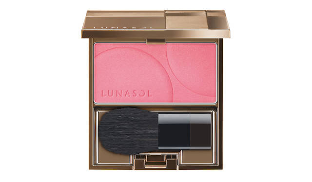 可憐浄化。マカロンを思わせる鮮やかなカラーで魅了する、ルナソルの2018春夏メイク