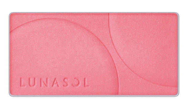 可憐浄化。マカロンを思わせる鮮やかなカラーで魅了する、ルナソルの2018春夏メイク