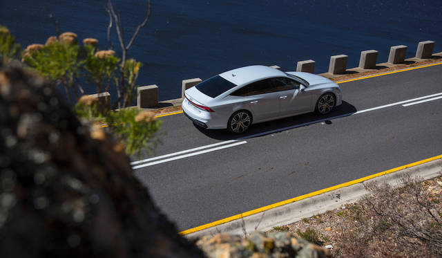 010_audi_a7
