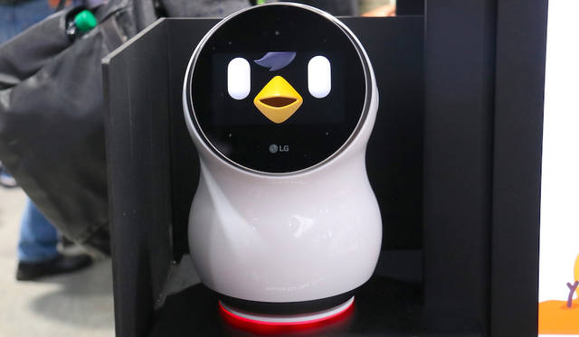 LG CLOi　robotic assistant