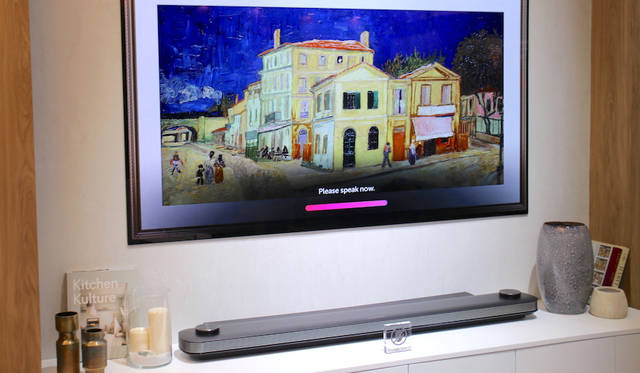 LG SIGNATURE OLED TV W8 with ThinQ / α (Alpha) 9 Processor