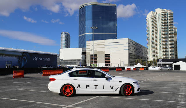 Aptiv × Lyft : Self-Driving BMW