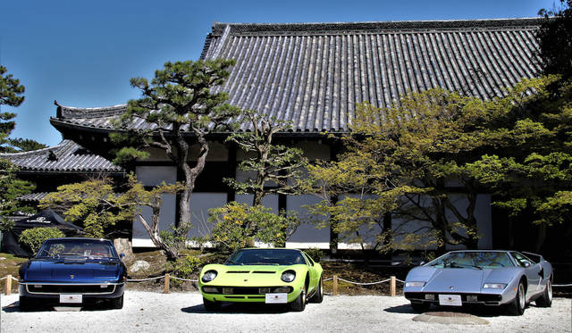 左から順にランボルギーニイスレロ、ミウラSV、カウンタックLP400