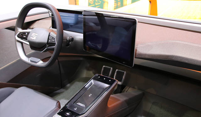 SEAT Connected Experience 2.0