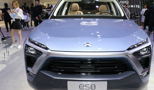 NIO es8