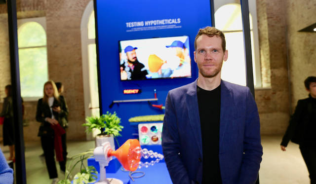 グランプリを受賞したThe Extrapolation Factoryの米国人エリオット・P・モンゴメリー氏