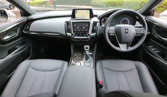 Toyota Crown G-Exclusive（V6 3.5HV）｜トヨタ クラウン Gエクスクルーシブ（V6 3.5ハイブリッド）