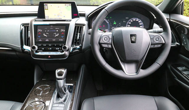 Toyota Crown G-Exclusive（V6 3.5HV）｜トヨタ クラウン Gエクスクルーシブ（V6 3.5ハイブリッド）