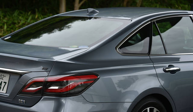 Toyota Crown G（L4 2.5HV）｜トヨタ クラウン G（直4 2.5ハイブリッド）