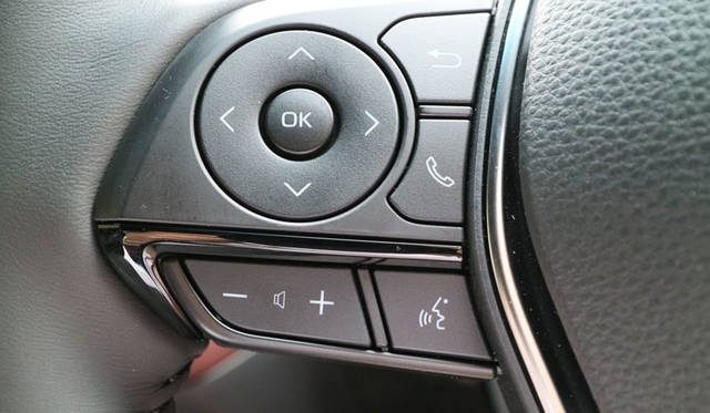 Toyota Crown G（L4 2.5HV）｜トヨタ クラウン G（直4 2.5ハイブリッド）