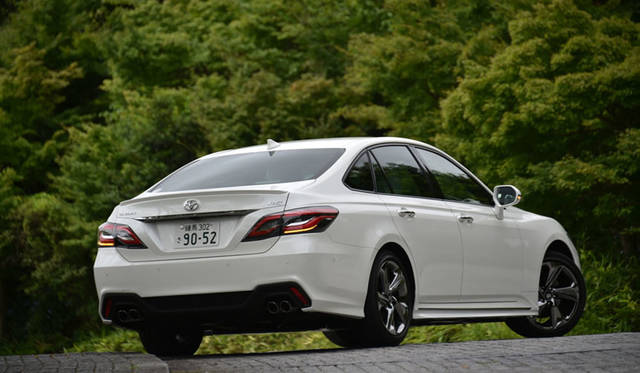 Toyota Crown RS（L4 2.0T）｜トヨタ クラウン RS （直4 2.0ターボ）