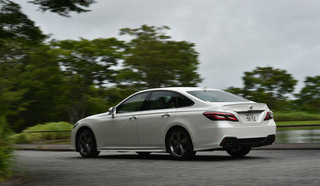 Toyota Crown RS（L4 2.0T）｜トヨタ クラウン RS （直4 2.0ターボ）