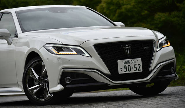 Toyota Crown RS（L4 2.0T）｜トヨタ クラウン RS （直4 2.0ターボ）