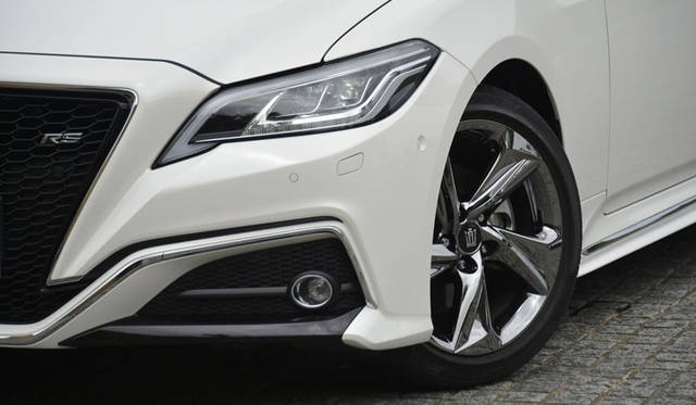 Toyota Crown RS（L4 2.0T）｜トヨタ クラウン RS （直4 2.0ターボ）