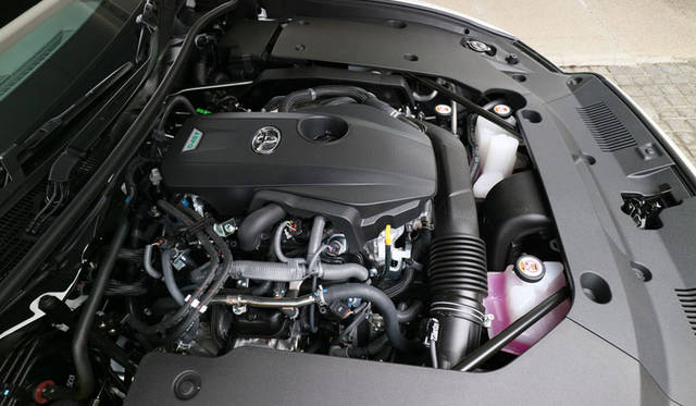 Toyota Crown RS（L4 2.0T）｜トヨタ クラウン RS （直4 2.0ターボ）